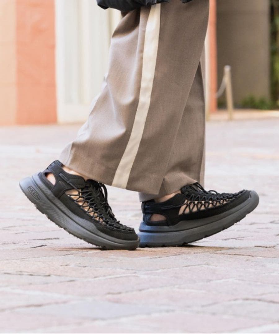 KEEN UNEEK WK / ユニーク ダブルケー / スニーカーサンダル
