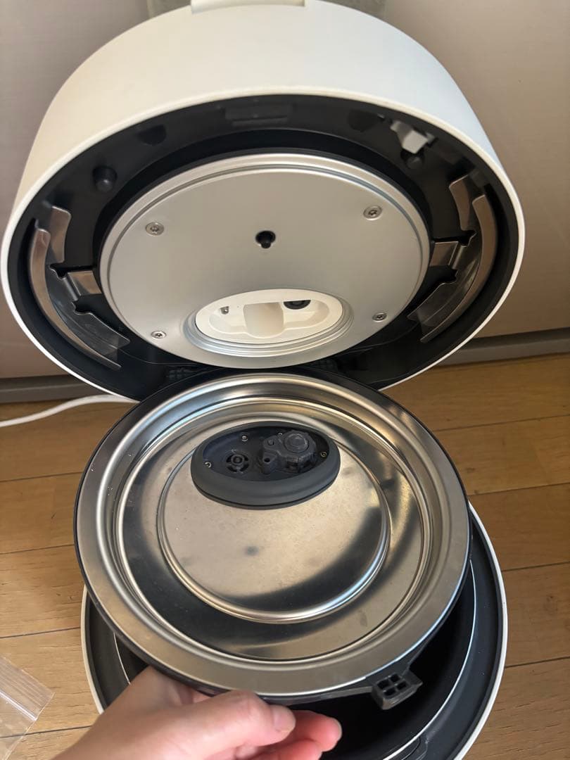 [美品]パナソニック 炊飯器 5合 圧力IH SR-R10A-W 2024年製