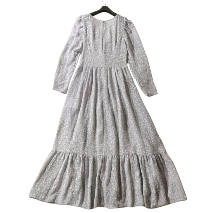 ジルスチュアート 総柄 ロングワンピース グレー フレア 長袖 ティアード