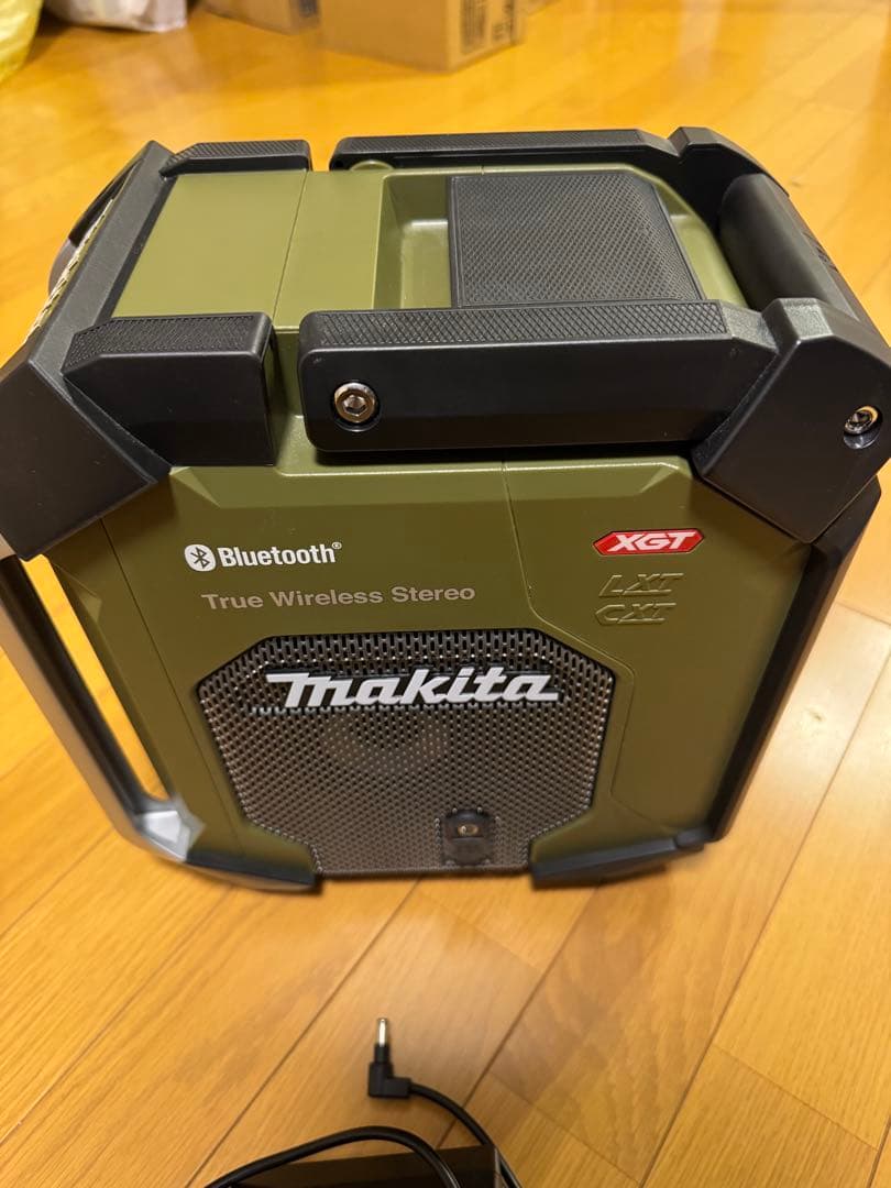 マキタ 充電式ラジオ モテル MR005G * Bluetooth® オリーブ色