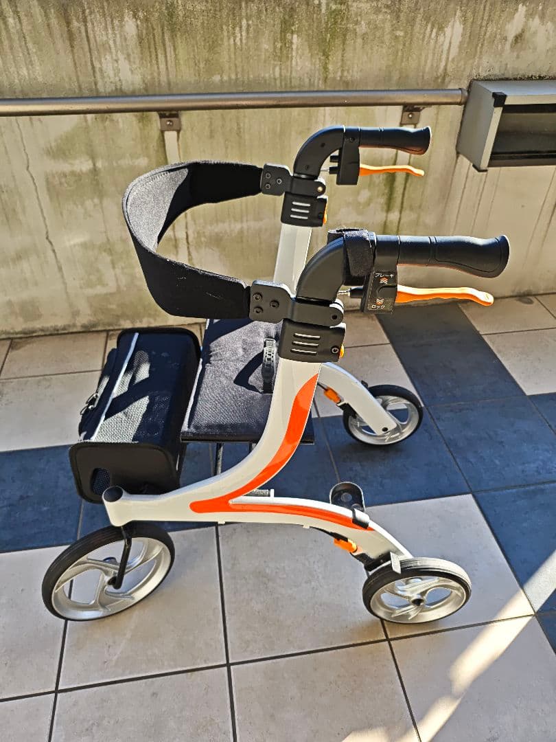 折りたたみ式歩行器 ホワイトオレンジ