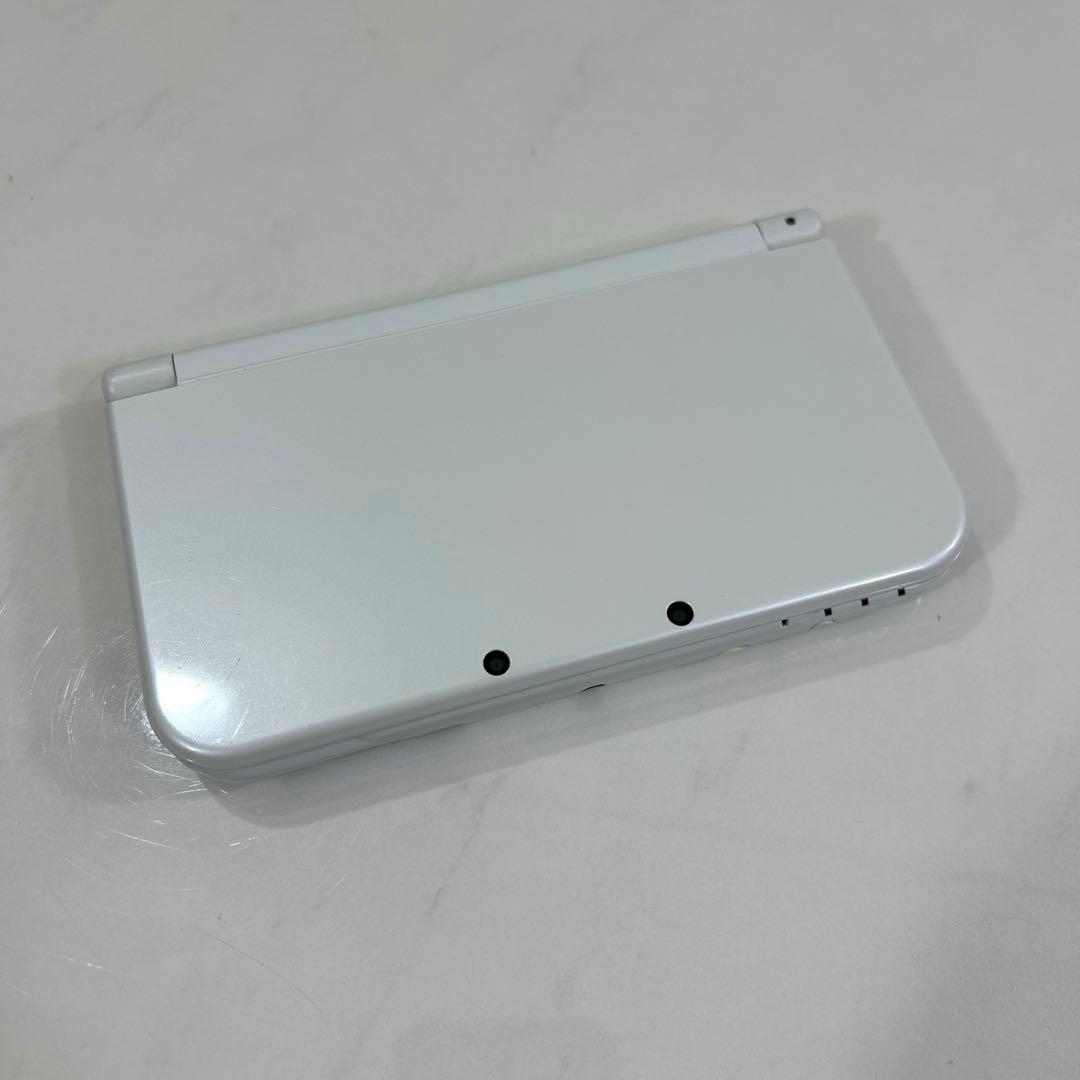 Newニンテンドー　3DSLL パールホワイト