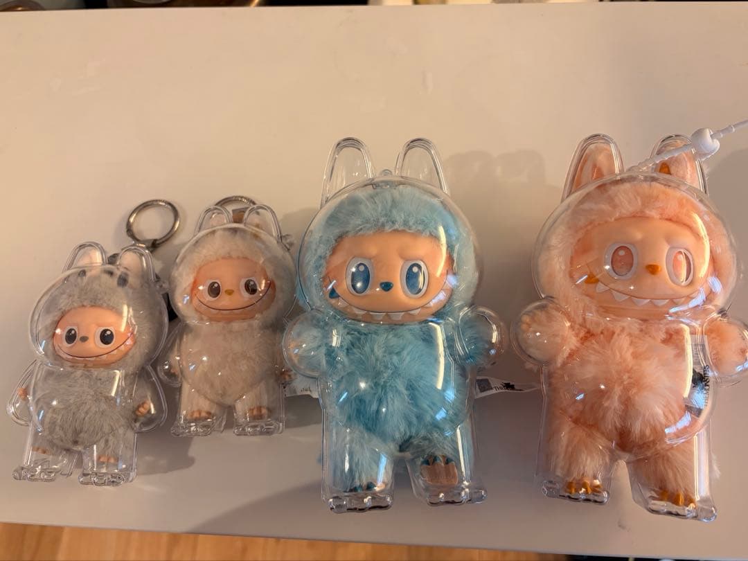 POPMART Big into Energy ラブブ