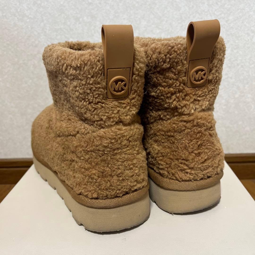 専用☆正規品☆美良品☆マイケルコース ボアブーツ＆アストラット スカート