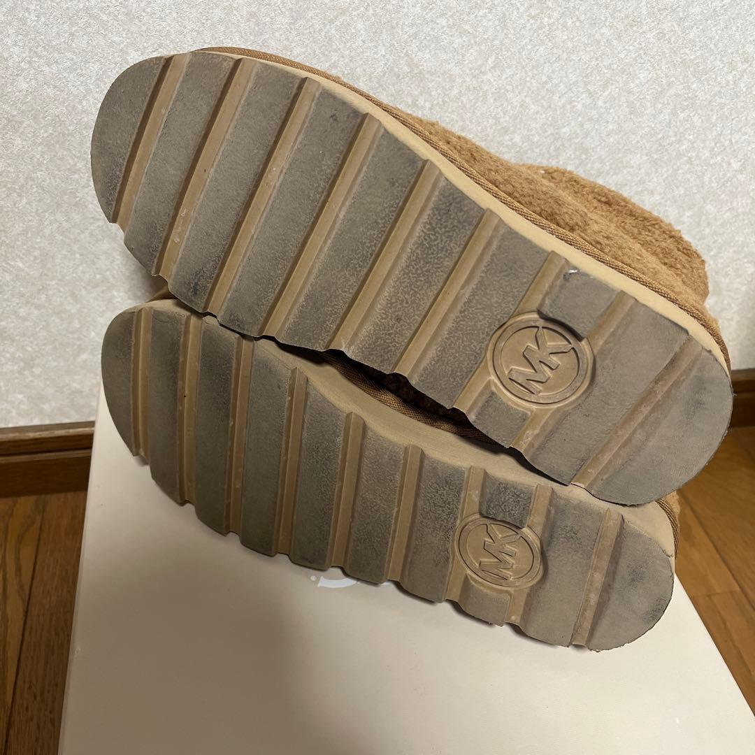 専用☆正規品☆美良品☆マイケルコース ボアブーツ＆アストラット スカート