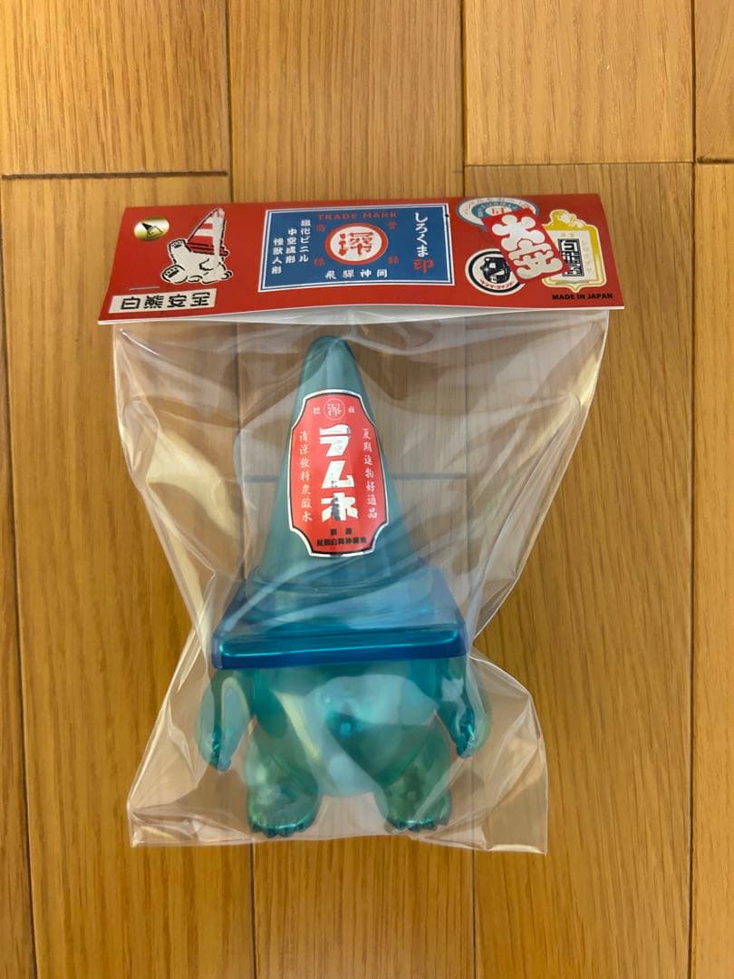 白熊ラムネ　ソフビ