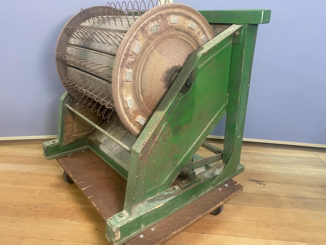 ＜引き取り限定＞足踏み式　脱穀機