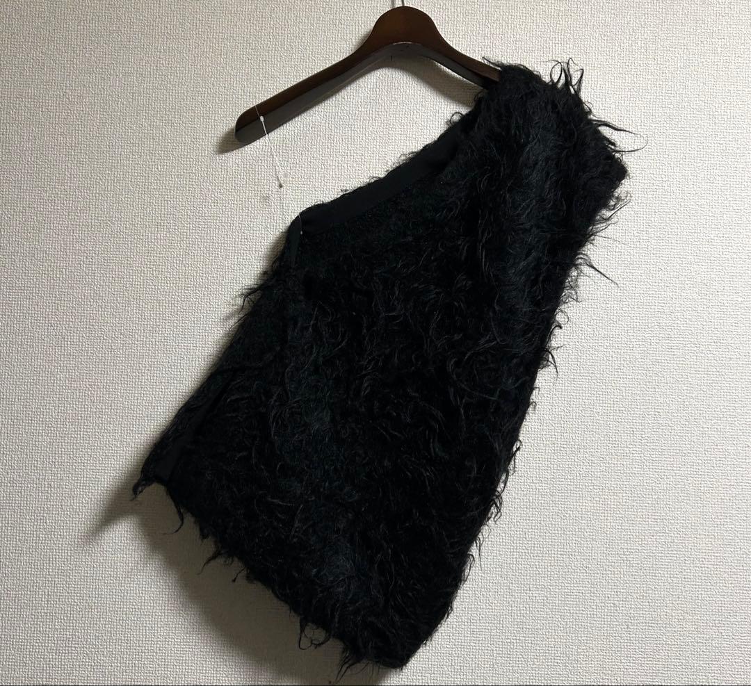 Mediam ミディアム　Shaggy One Shoulder Vest