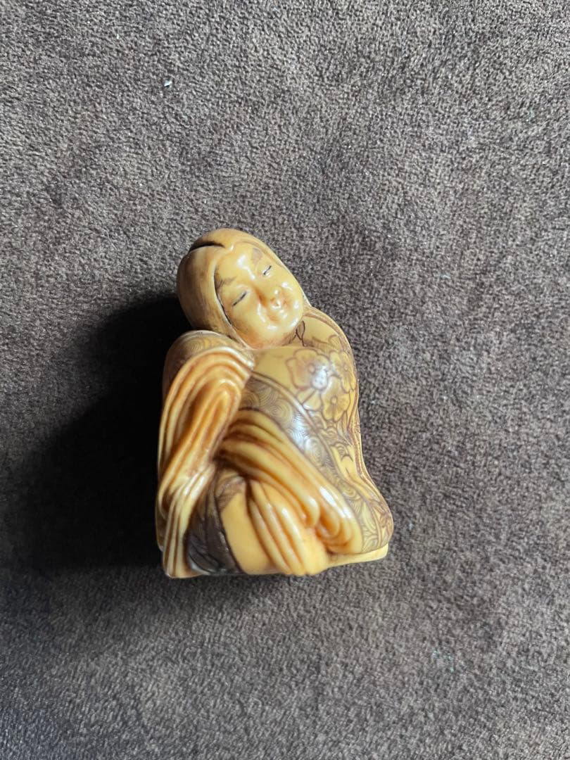 ⚫️新年セール⚫️根付 牙 骨等天然素材 光之銘 ⚫️価格応談