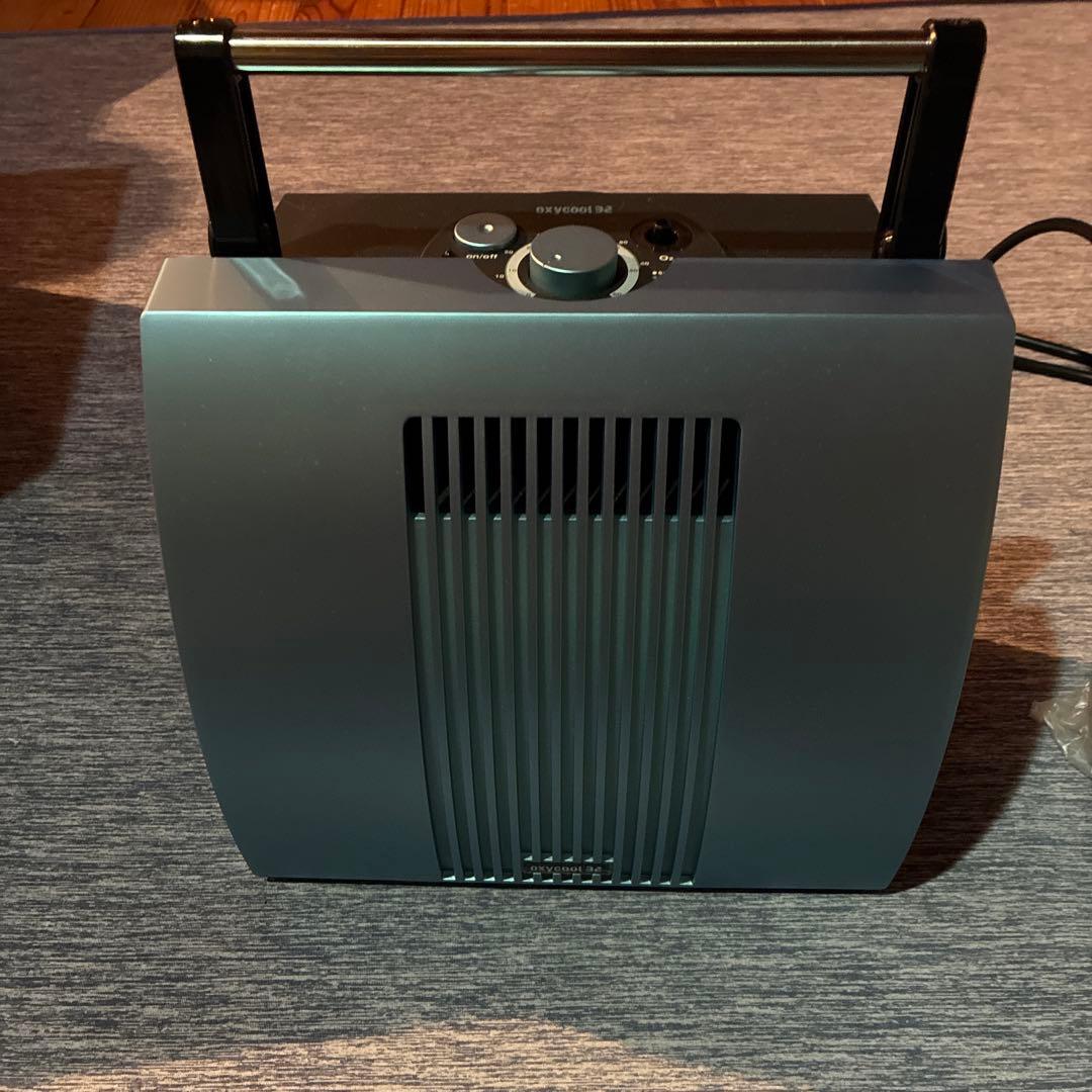 小型酸素濃縮器　オキシクール32