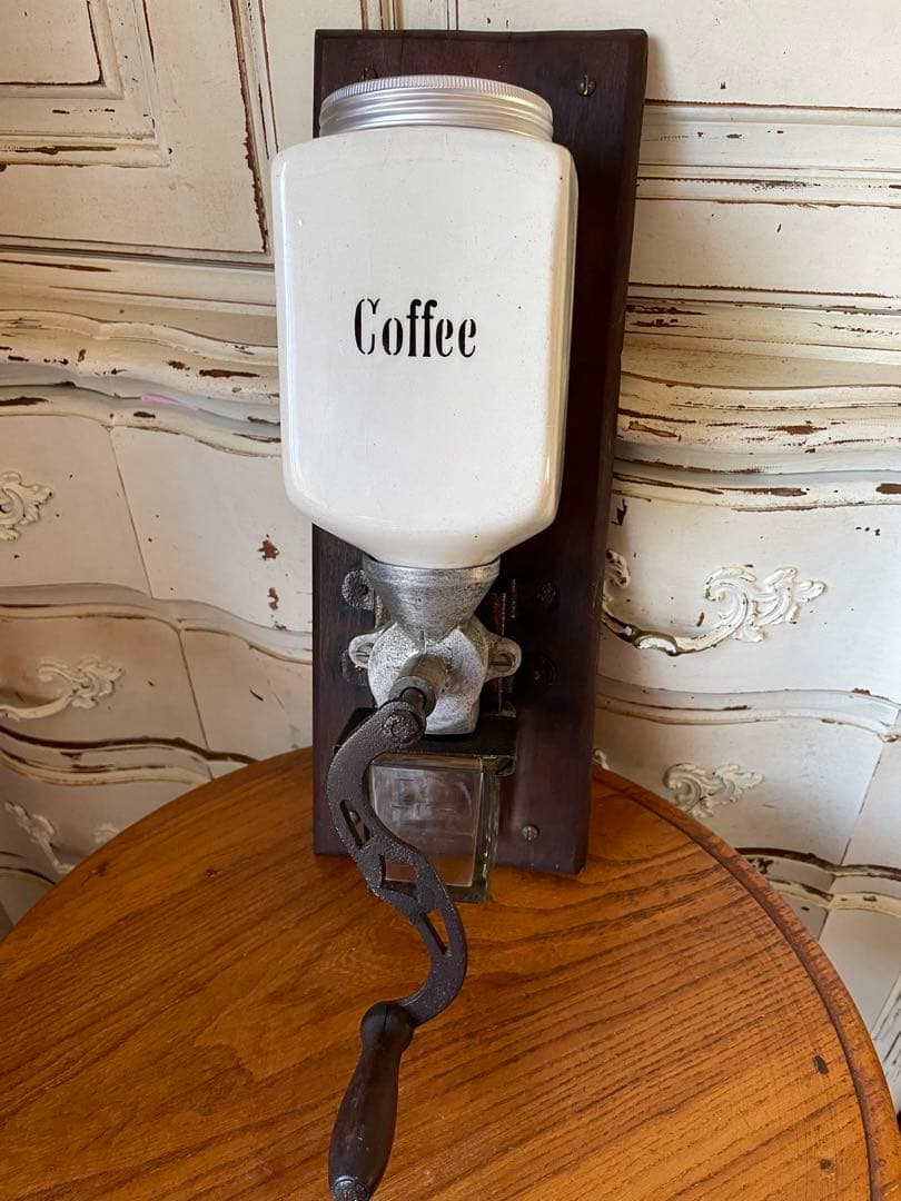 ミリカリアンティーク 壁掛け　コーヒーミル　グラインダー 陶器　ホワイト