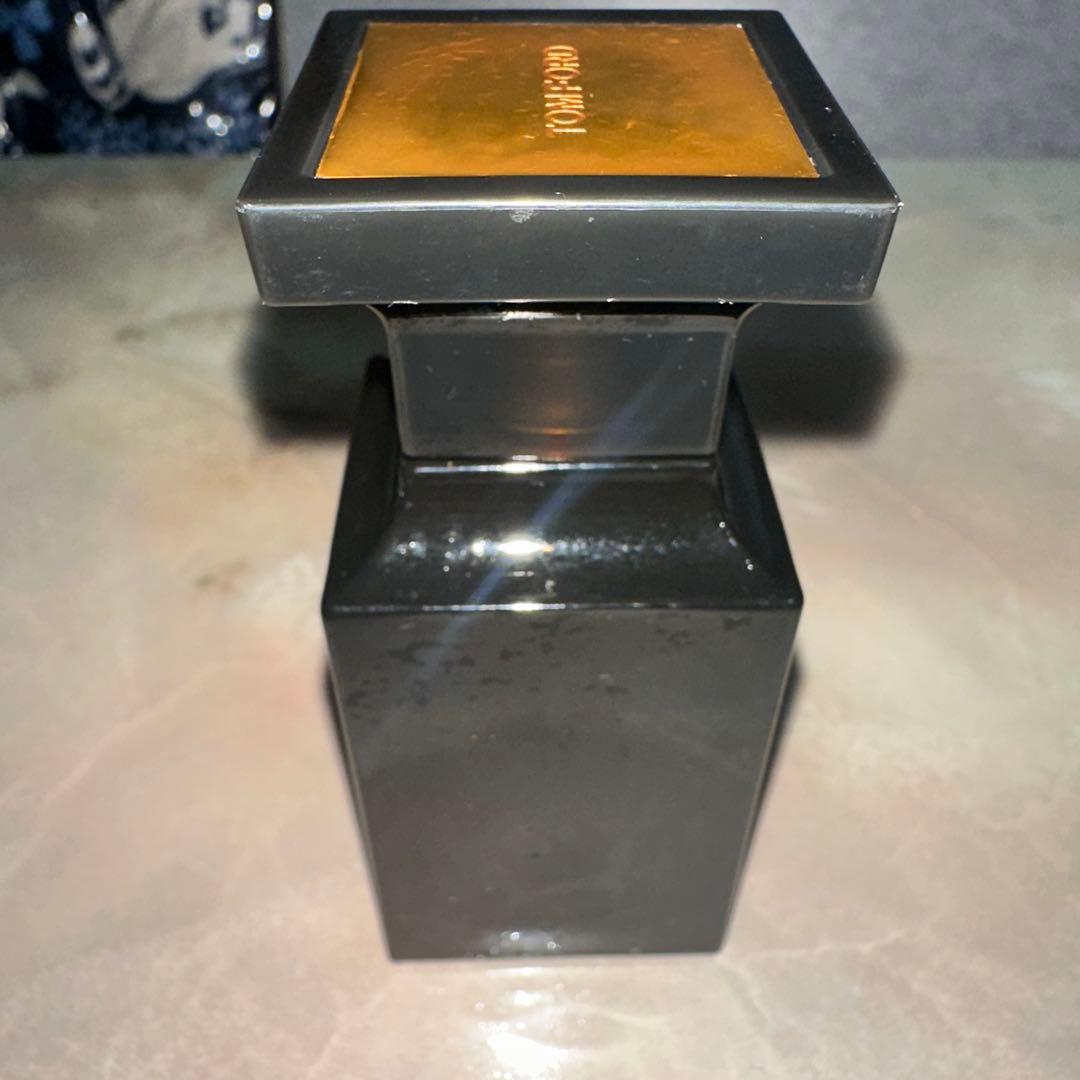 TOM FORD BEAUTY タバコ バニラ 50ml 90%残.画像参照