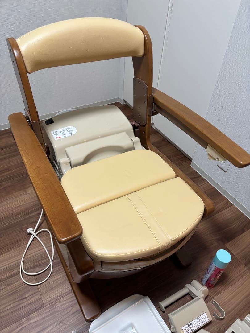 【美品】安寿 家具調ポータブルトイレ AR-SA1 シャワピタ 説明書付き 介護