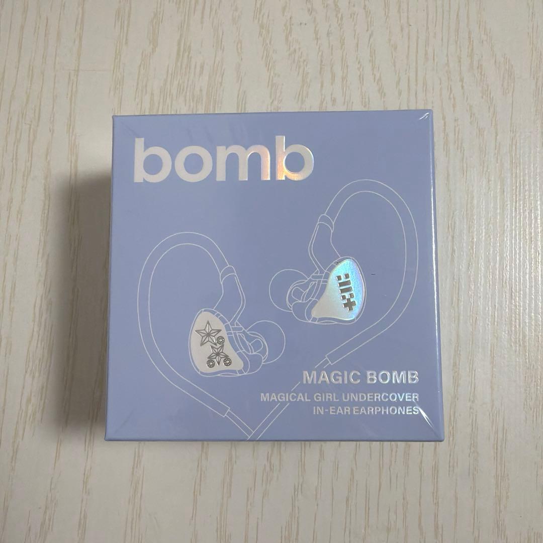 【新品未開封】ILLIT アイリット bomb Merch イヤモニ風イヤホン