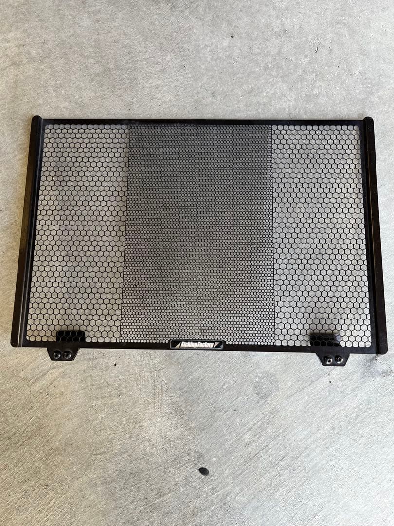 xsr900 エッチングファクトリー製　ラジエーターガード