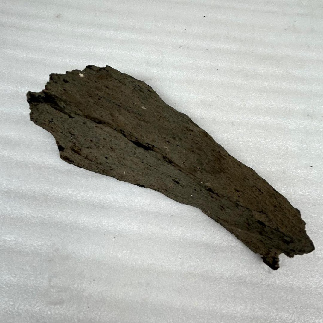 サヌカイト 34㎝ 19㎝ 天然 カンカン石 石琴 たたき棒台座付 楽器 風鈴