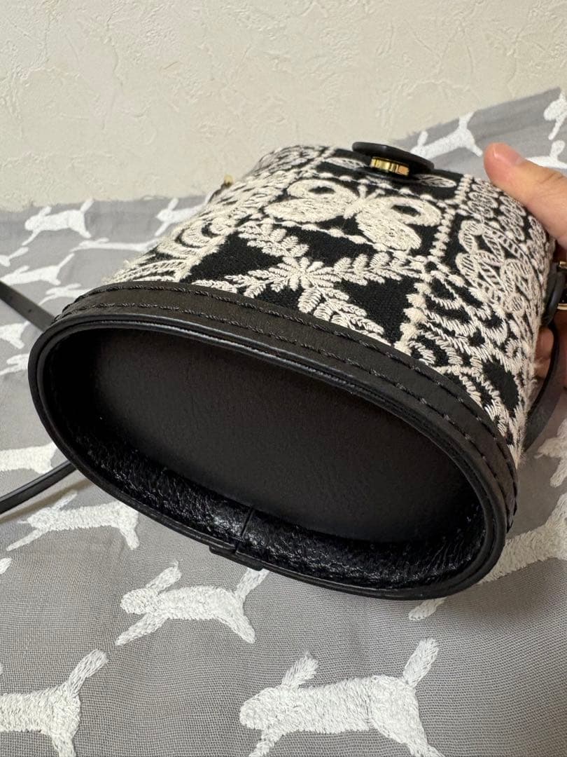 ミナペルホネン生地と牛革で作ったバッグ