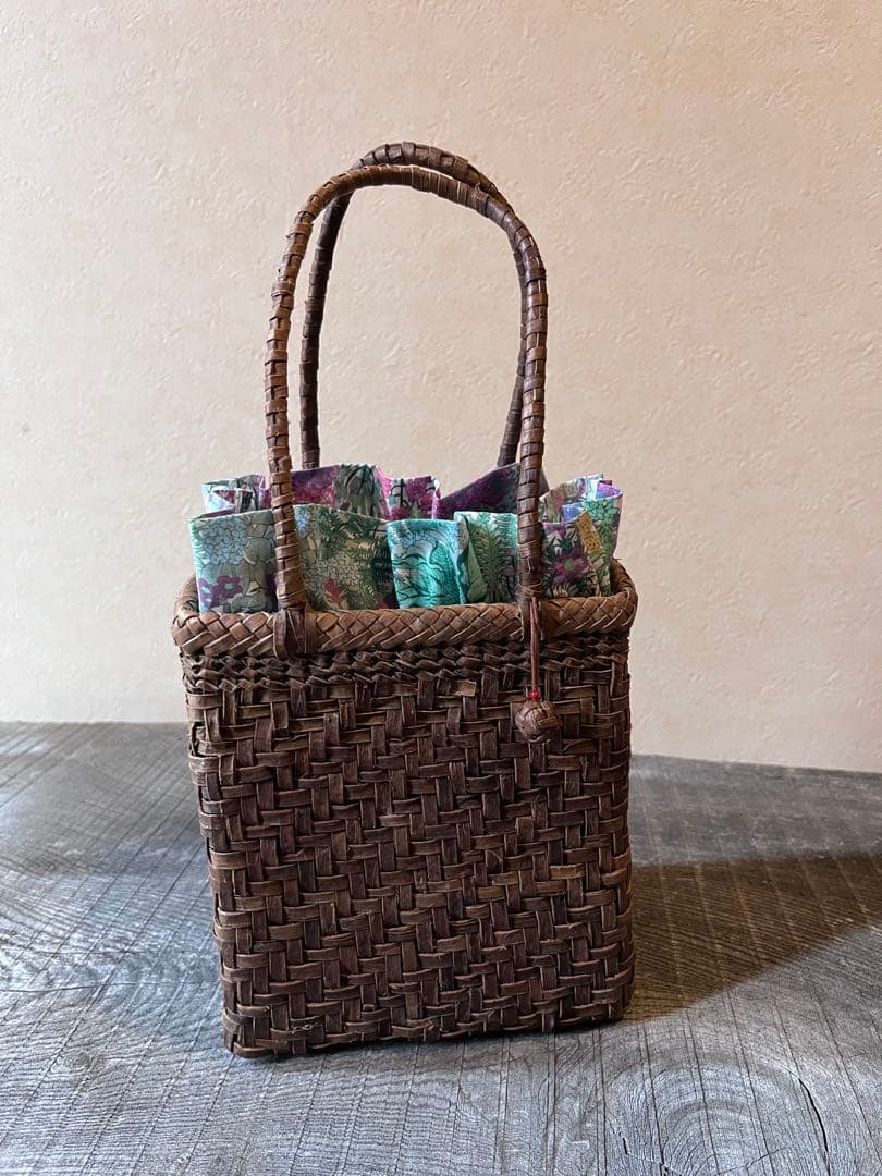 くるみ籠バッグ