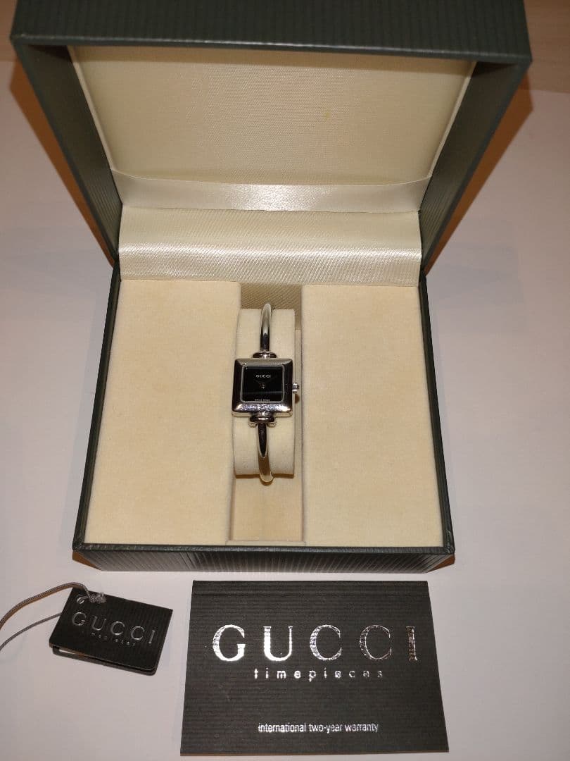 GUCCIスクエアバングルウォッチ1900L(箱付き動作未確認)