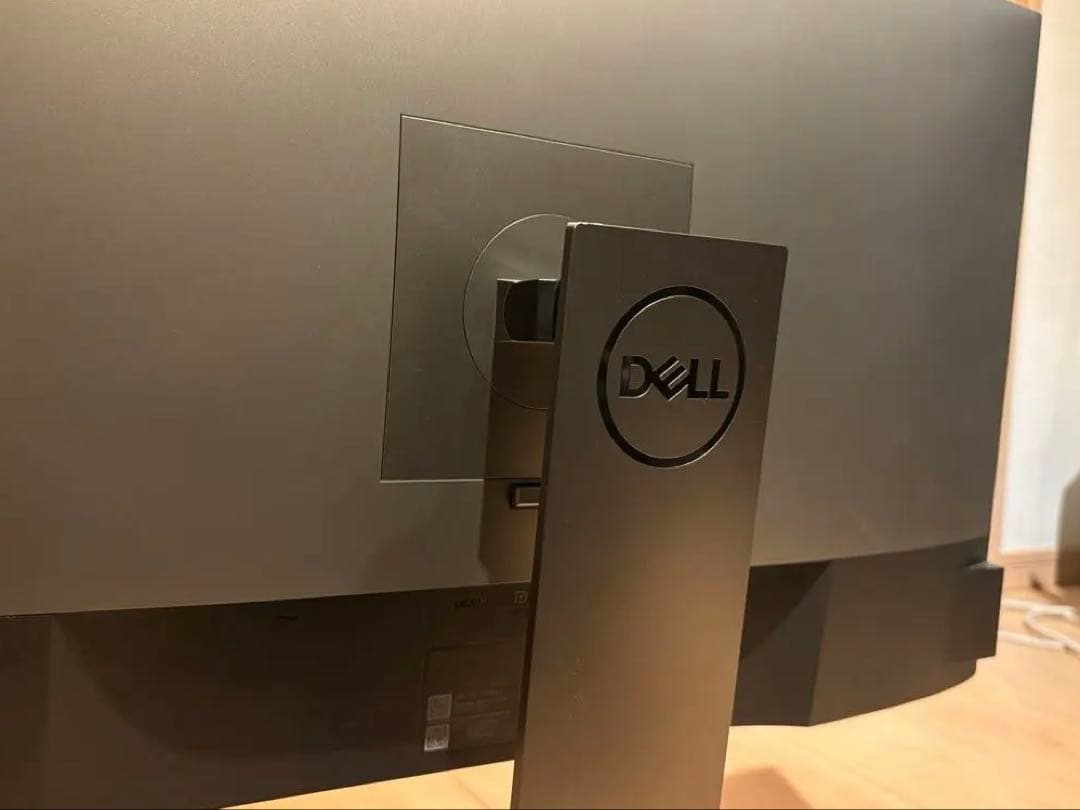 DELL U2719D デジタルハイエンド 27インチ モニター 001