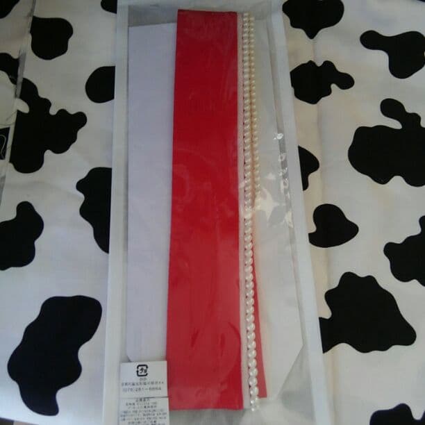 重ね襟　パール付き　赤