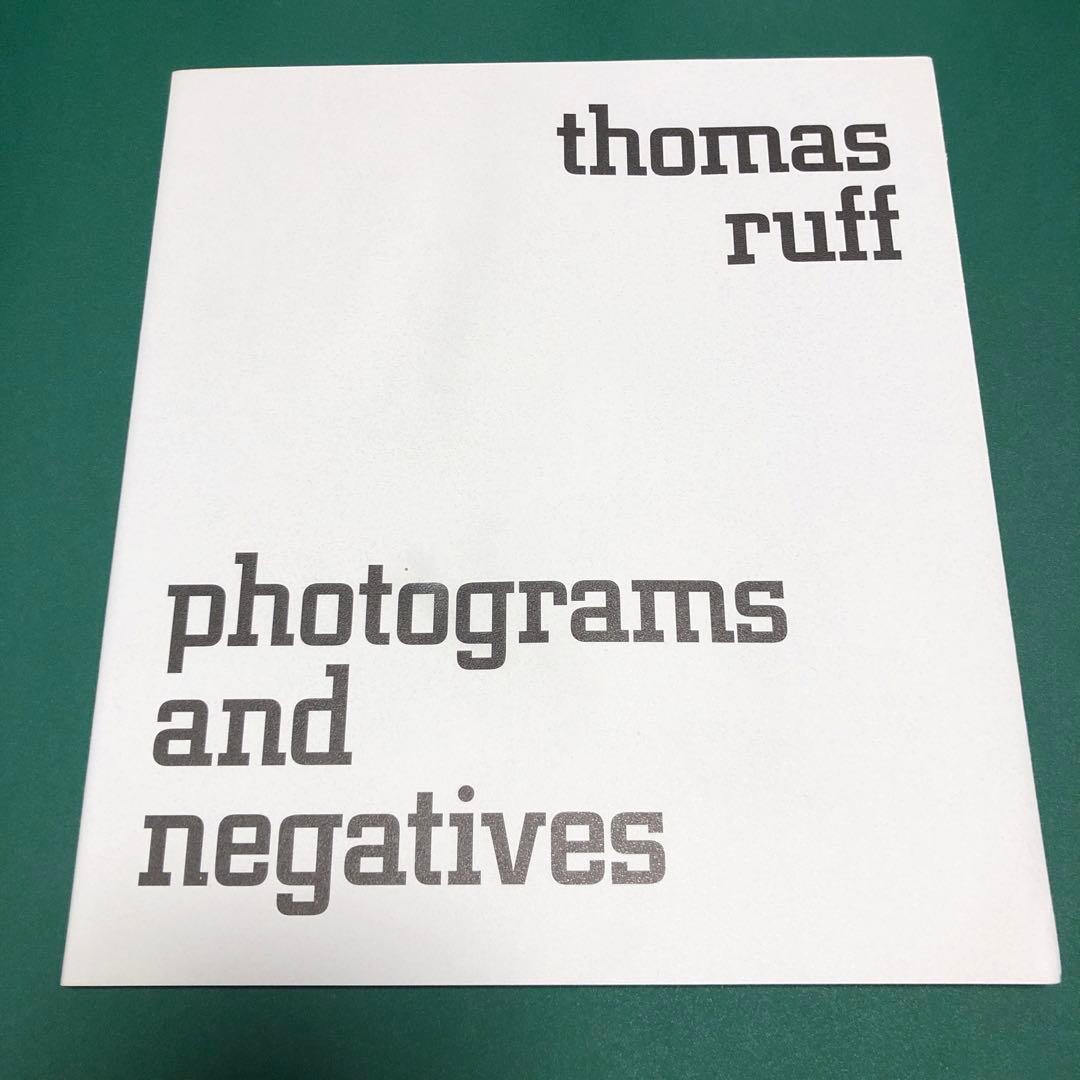 アート・デザイン・音楽 Thomas Ruff: Photograms and Negatives