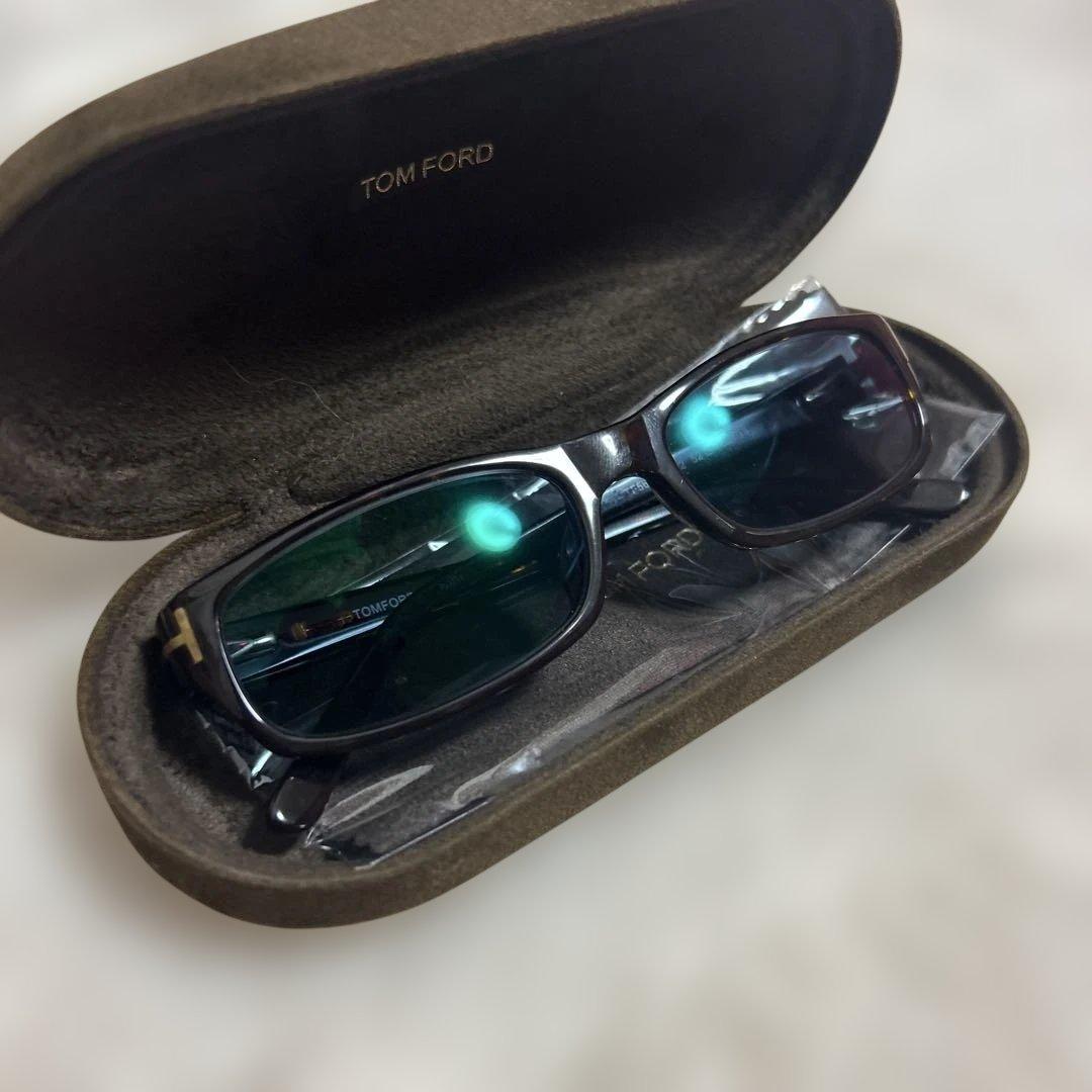 TOM FORD TF5661 サングラス ブラック