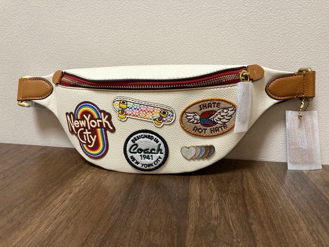 【新品】コーチ　チャーター ベルト バッグ 7 ウィズ パッチ