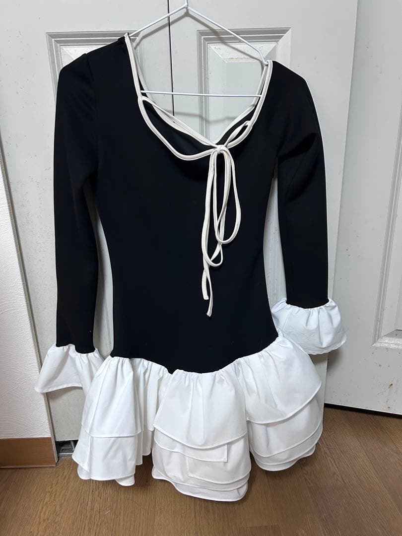 ダーリッチデザインネックリボンミニワンピース