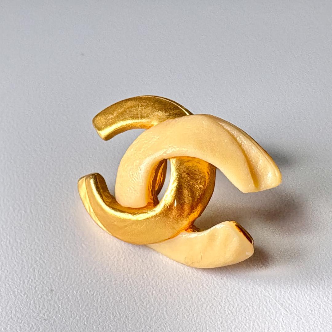 【片耳】 CHANEL ココマーク ピアス 00T ゴールド