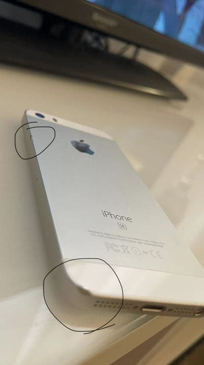 iPhoneSE ・シルバー・画面新品