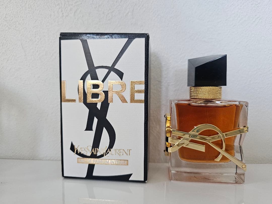 Yves Saint Laurent LIBRE オーデバルファムアンタンス