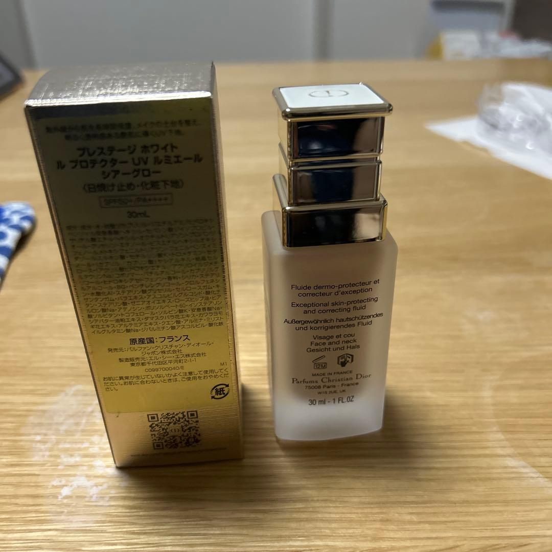 Dior Prestige UVプロテクター 30ml SPF50+