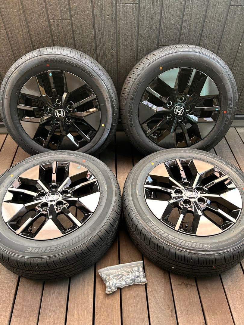 新車外し ステップワゴン純正タイヤホイールセット(ナット付)RP8 送料込み