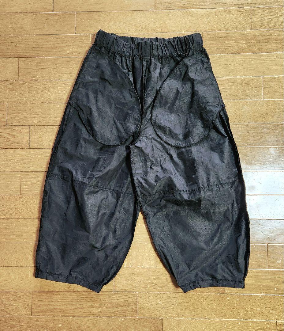 ヨーガンレール、モユルお好きなかたに　バルーンパンツ　カットジャガード黒