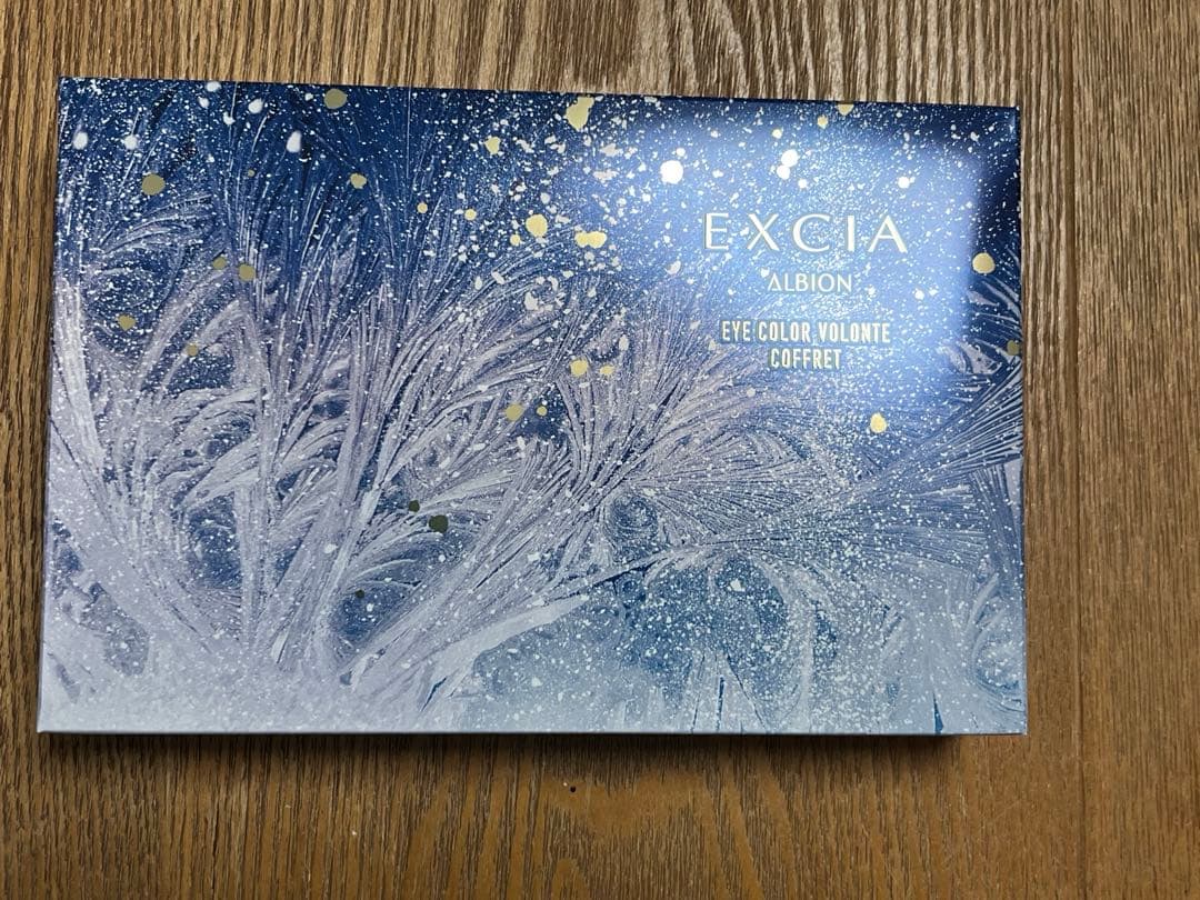 ALBION EXCIA アイカラ－　ヴォロンテ　コフレ　新品未開封