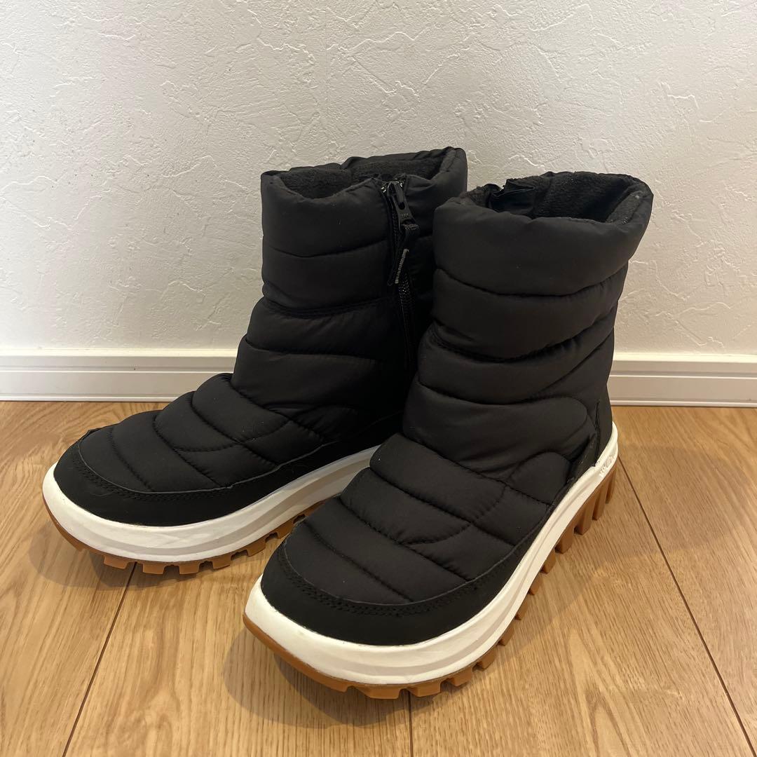 Colombiaブラックキルティングブーツ