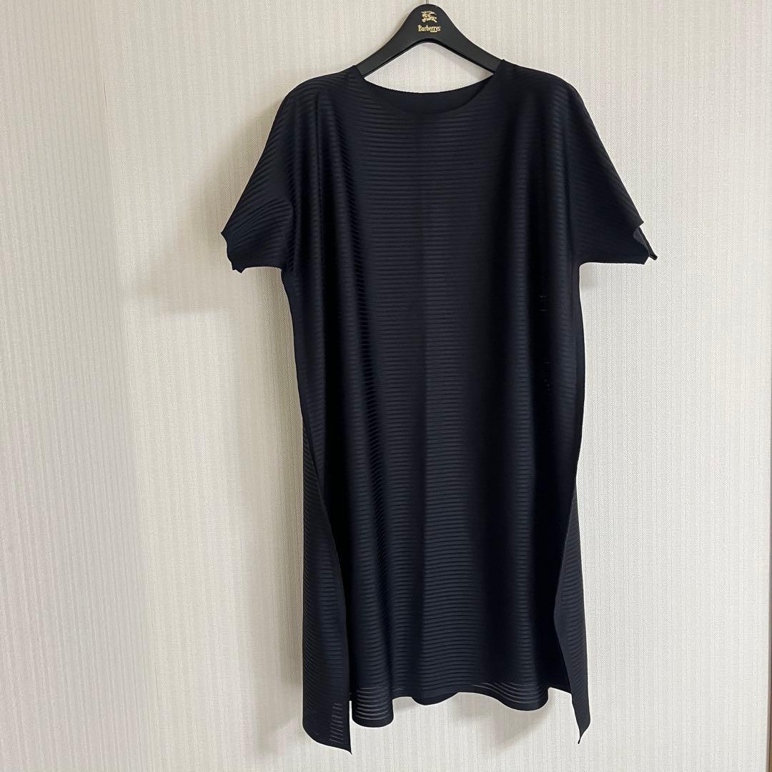 PLEATSPLEASE イッセイミヤケ　ロングチュニック　ブラック　フリー