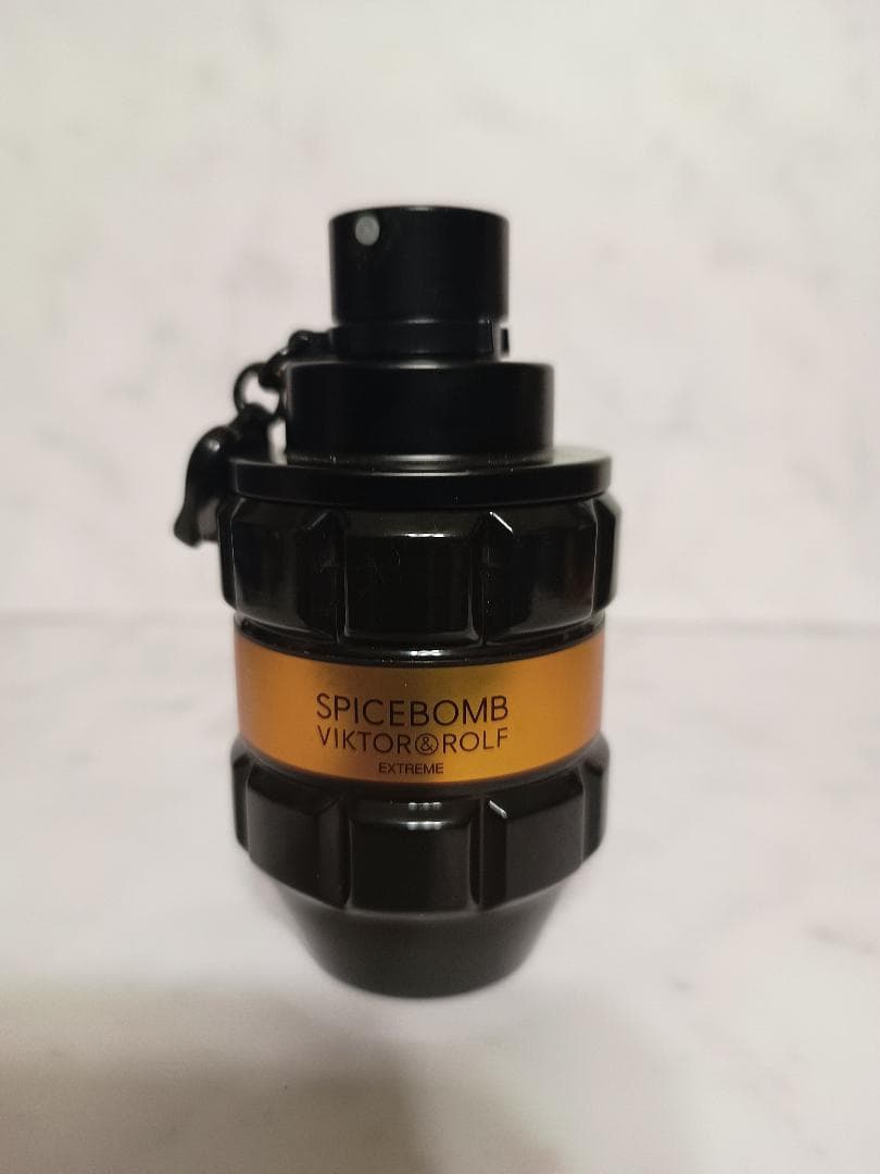 香水(男性用) SPICE BOMB EXTREME 50ml / 85%