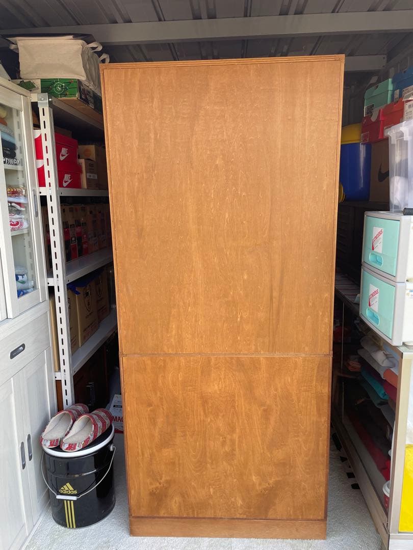 引取りのみ　オールドカリモク　食器棚