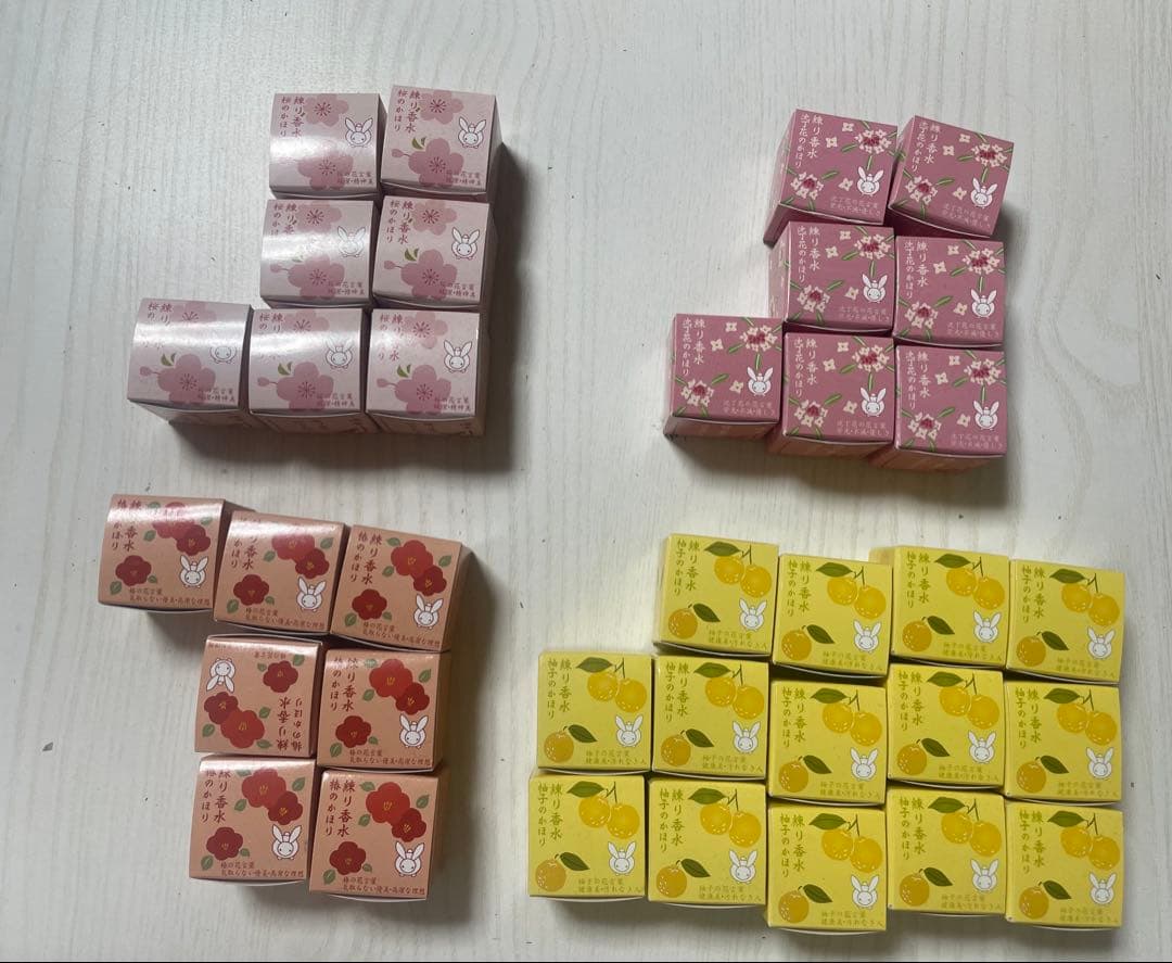 練り香水　4種　まとめ売り(バラ売りも可)