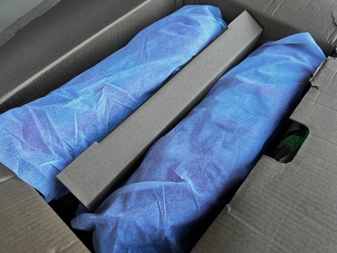 と*も様 新車外し/ハイエース 純正テールランプ 左右セット koito 26-