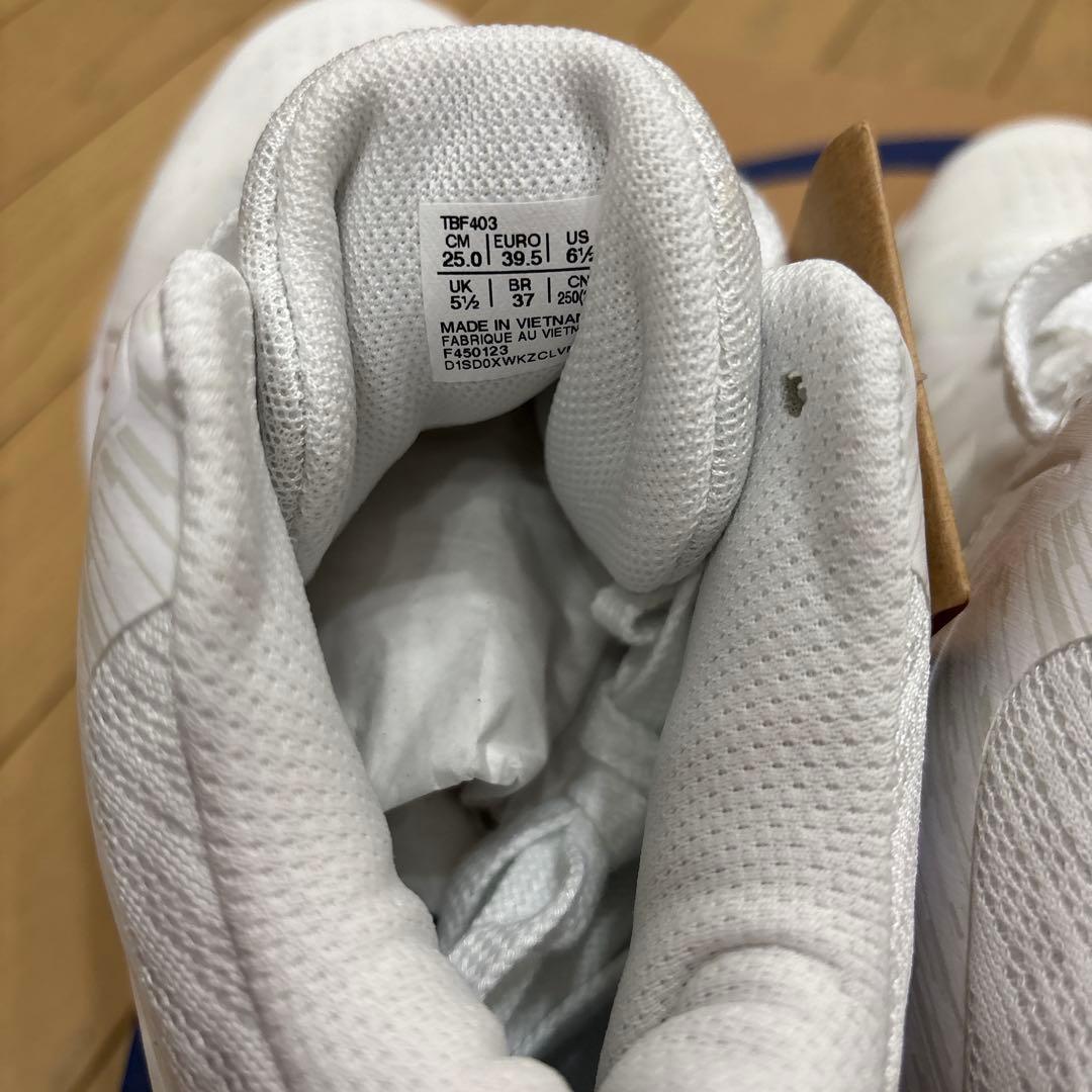 asics ゲルフェアリー8 ホワイト　25.0