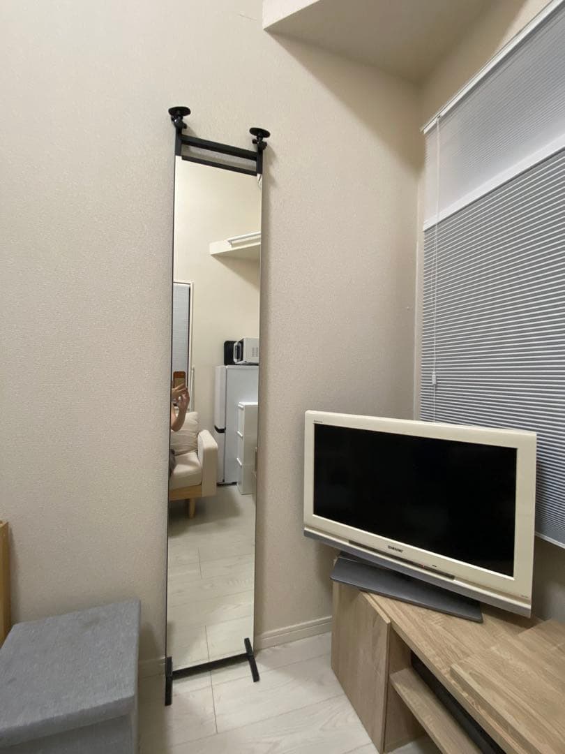 ロウヤ 姿見 突っ張りミラー 幅30 ブラック 省スペース