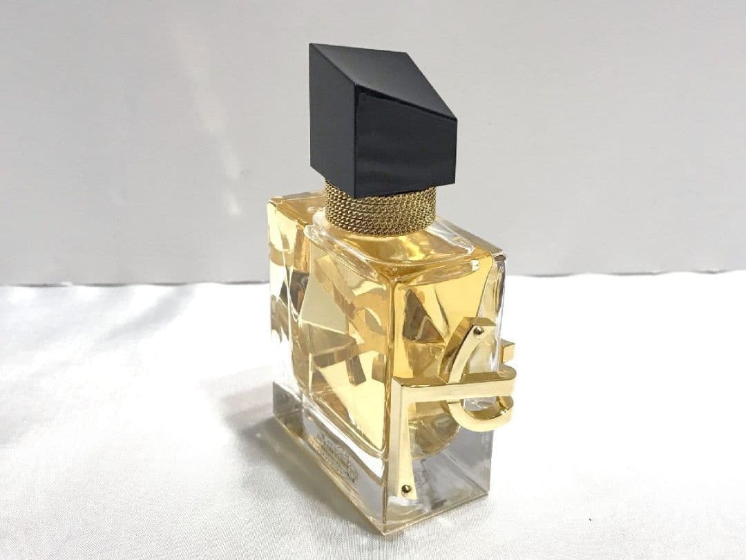 香水 ■ イヴ サンローラン YSL リブレ オードパルファム EDP 30ml