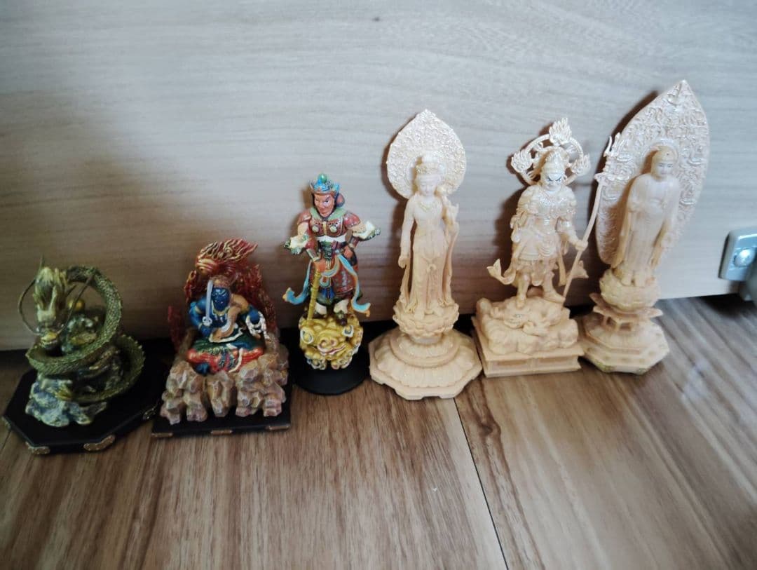 向吉悠陸の世界 フィギュア 不動明王 龍王 釈迦如来