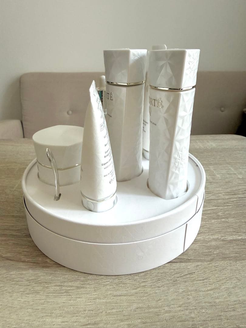 DECORTÉ AQ クリスマスコフレ 6点セット