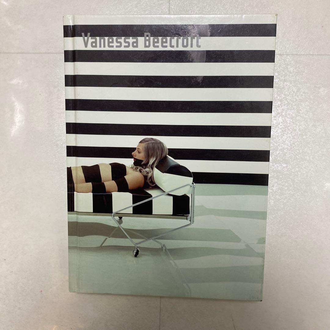 ヴァネッサ・ビークロフト　書籍