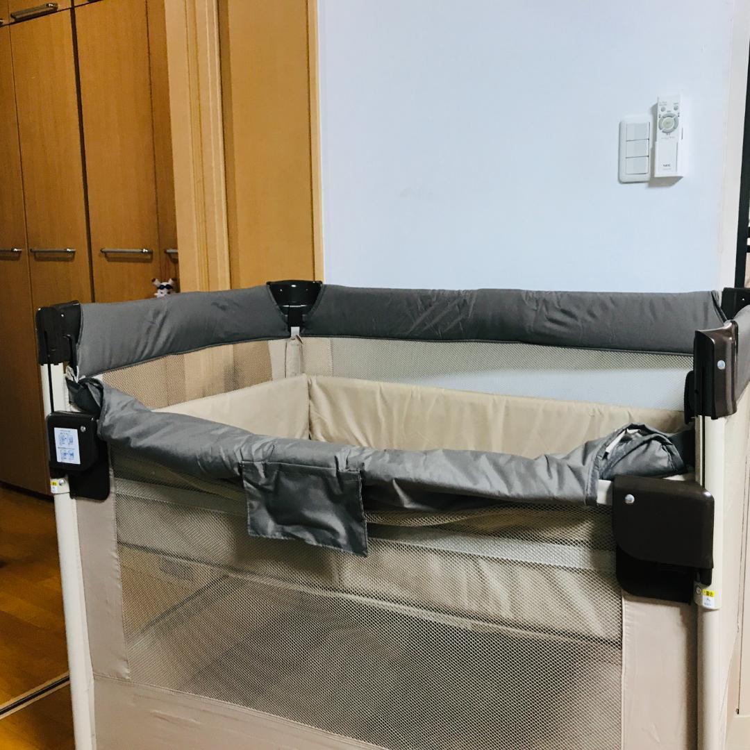 【匿名配送、送料無料】アップリカ ココネルエアー ベビーベッド ココア