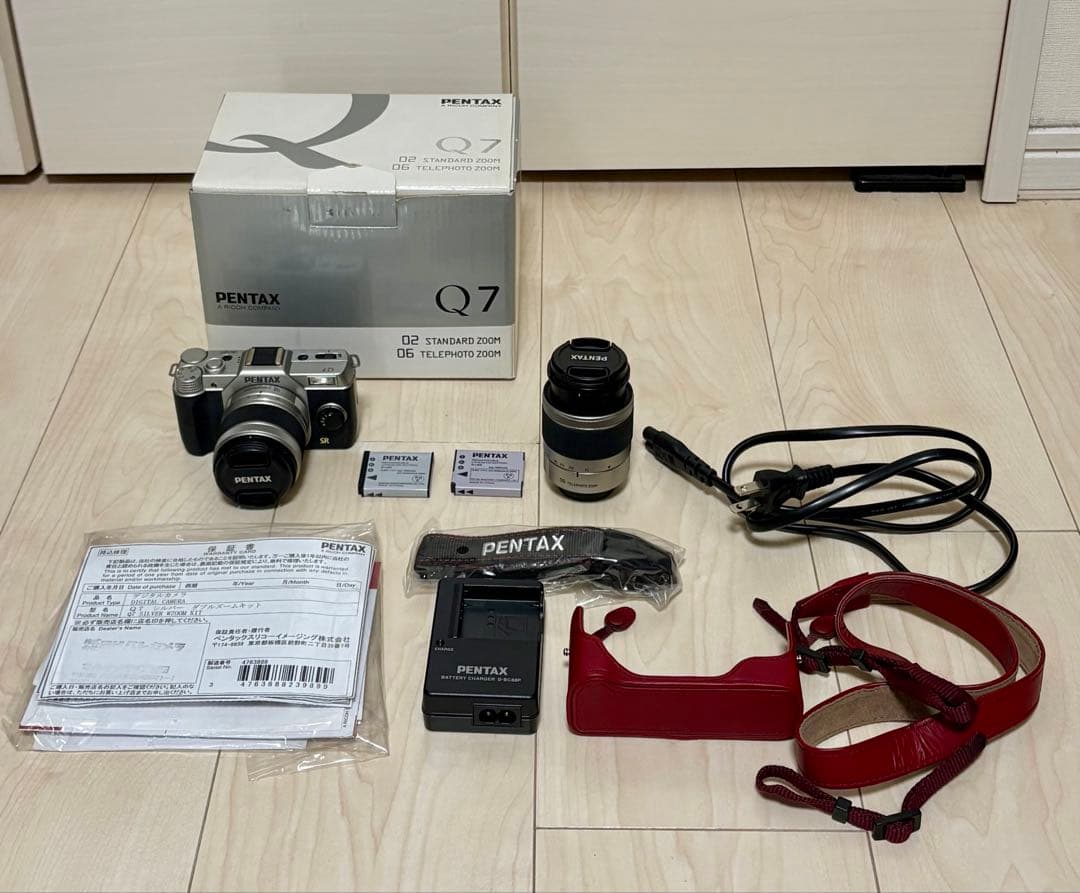 か*き様 【美品】PENTAX Q7 ミラーレスカメラ レンズ2本付き